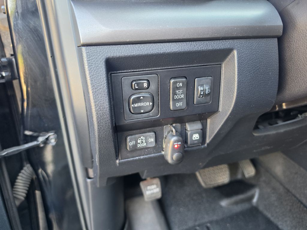 2016 Toyota Tundra Image 24