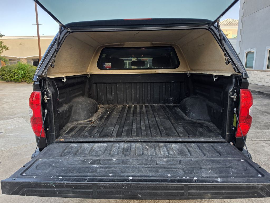 2016 Toyota Tundra Image 28