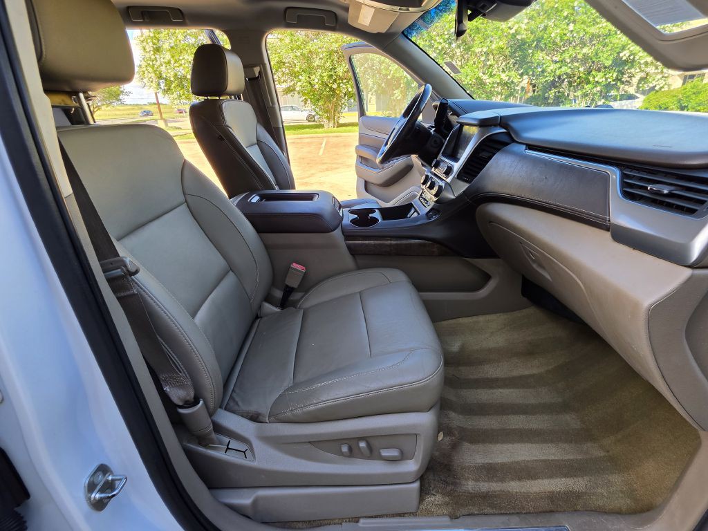 2016 Chevrolet Suburban Image 14