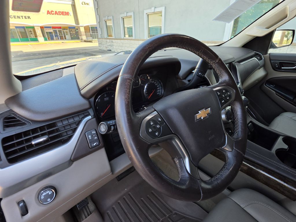 2016 Chevrolet Suburban Image 23
