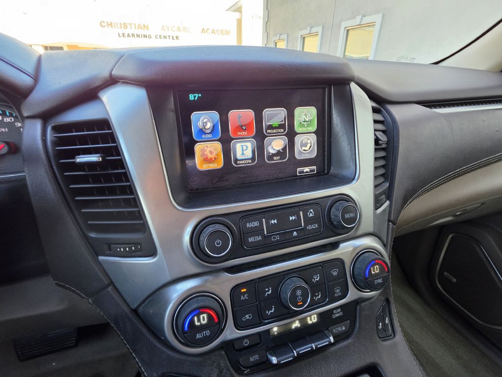 2016 Chevrolet Suburban Image 24
