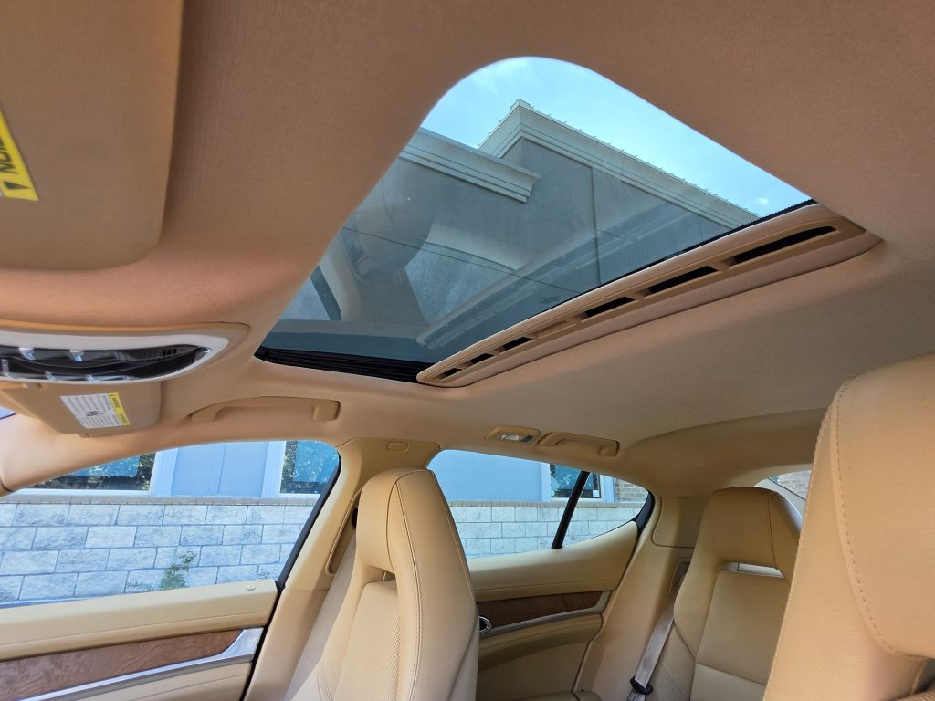 2014 Porsche Panamera Image 26