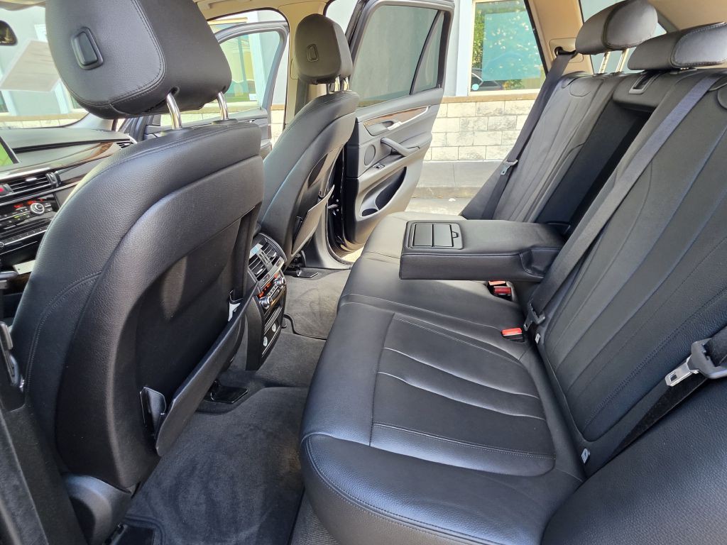 2015 BMW X5 Image 17