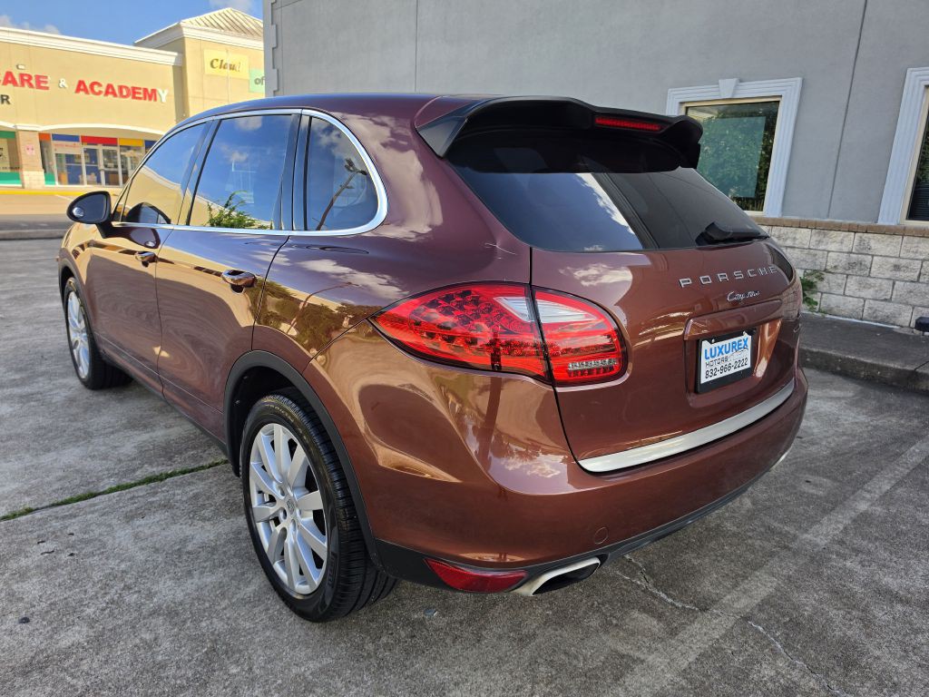 2011 Porsche Cayenne Image 5
