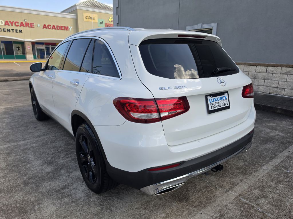 2018 Mercedes-Benz GLC-Class Image 5