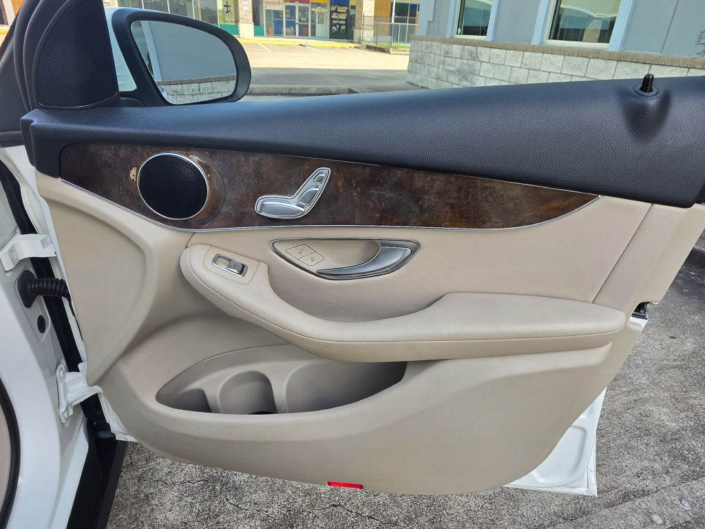2018 Mercedes-Benz GLC-Class Image 20