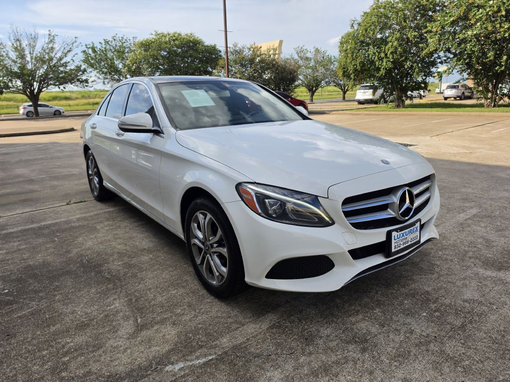 2015 Mercedes-Benz C-Class Image 3