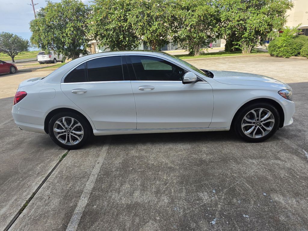 2015 Mercedes-Benz C-Class Image 8