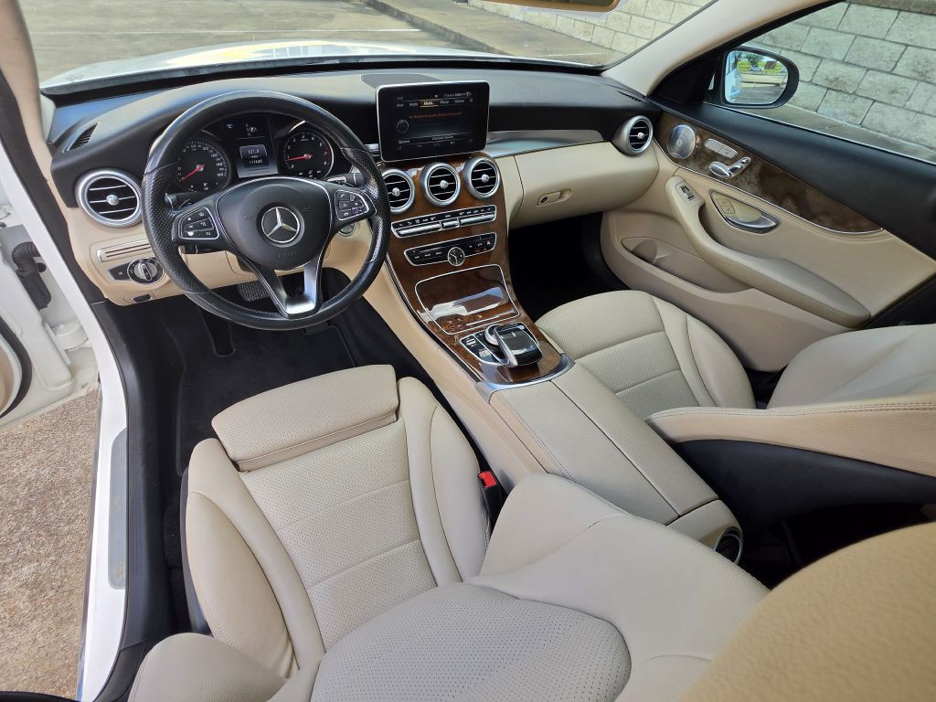 2015 Mercedes-Benz C-Class Image 12
