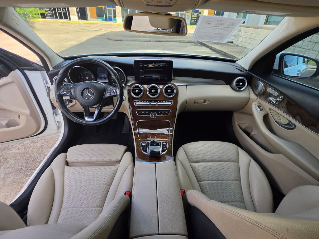 2015 Mercedes-Benz C-Class Image 13
