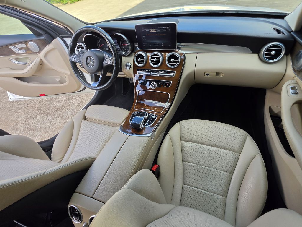 2015 Mercedes-Benz C-Class Image 15