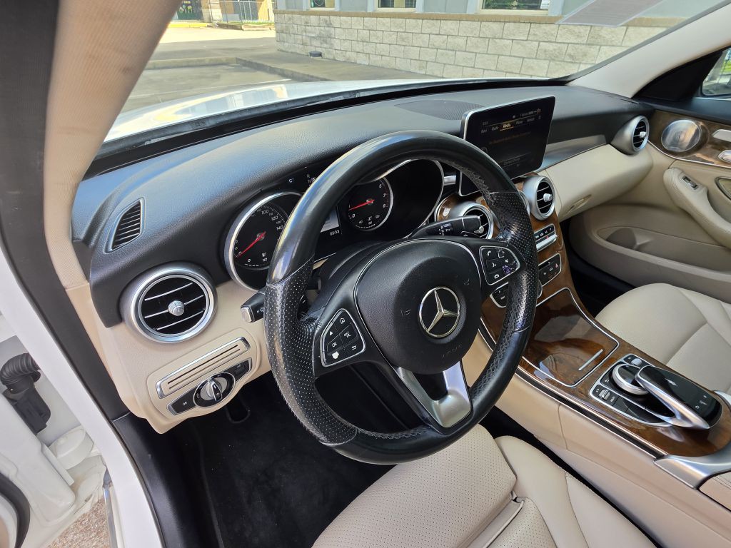 2015 Mercedes-Benz C-Class Image 21
