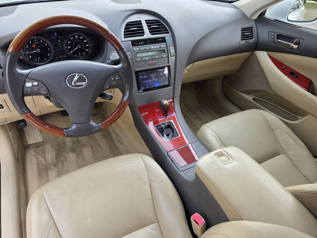 2009 Lexus ES Image 11