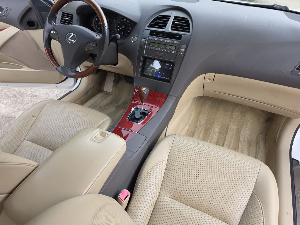 2009 Lexus ES Image 14