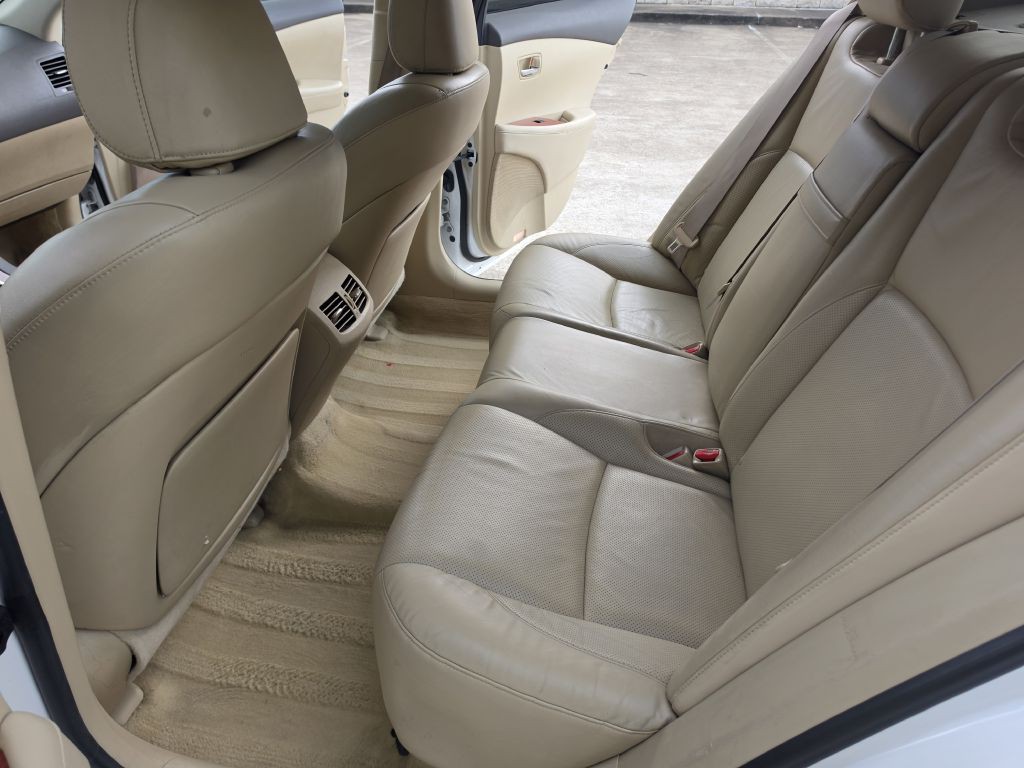 2009 Lexus ES Image 16