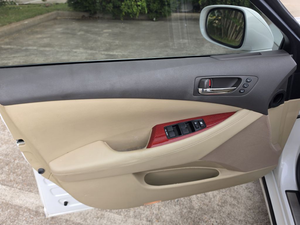 2009 Lexus ES Image 19
