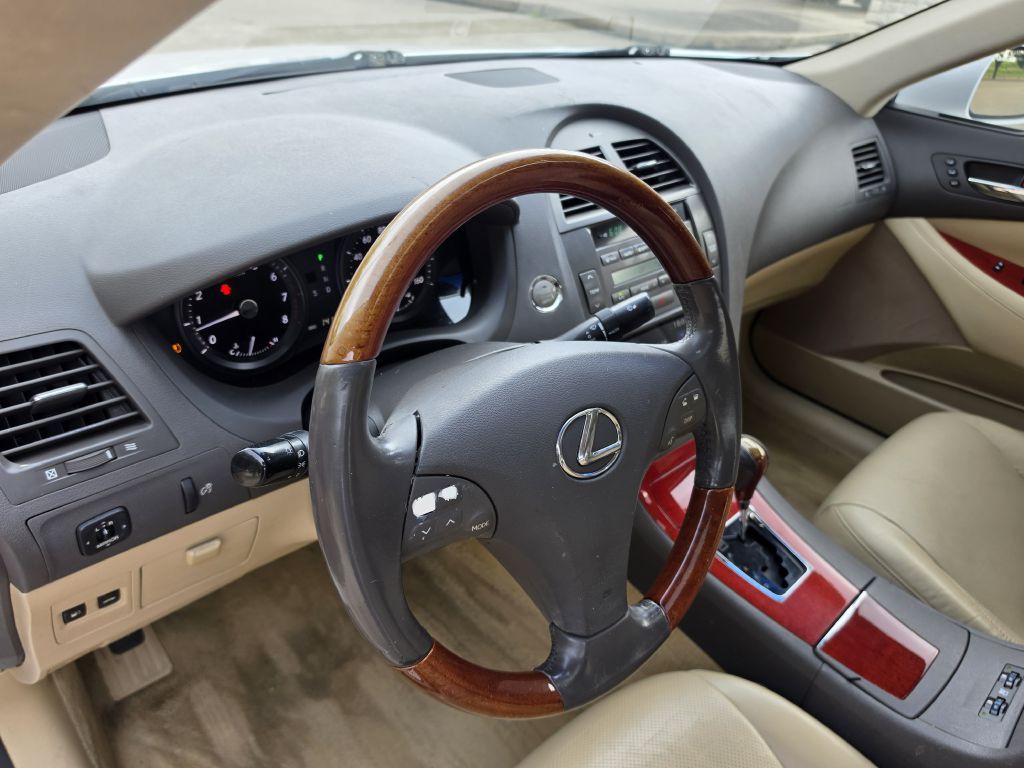 2009 Lexus ES Image 20