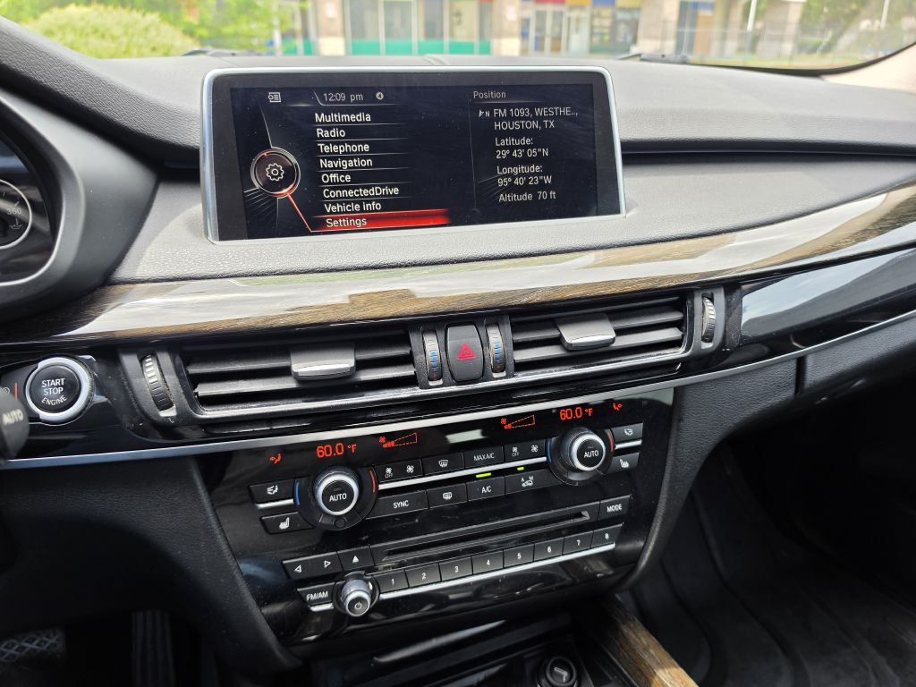 2014 BMW X5 Image 24
