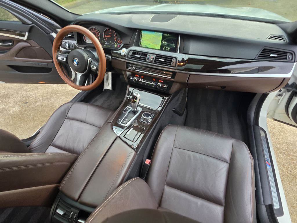 2014 BMW 5 Series Image 15