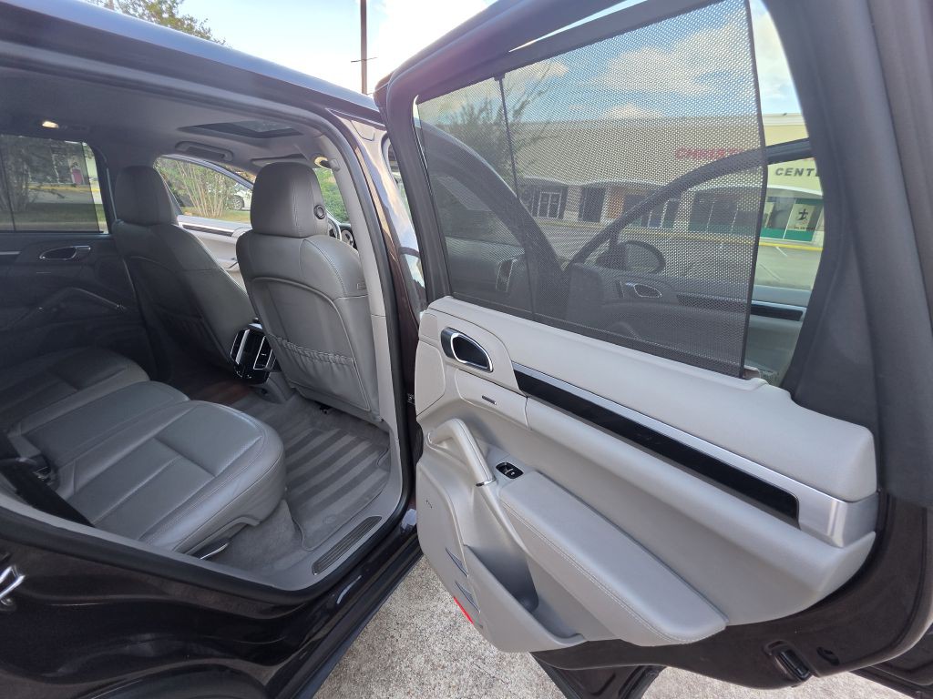 2014 Porsche Cayenne Image 20