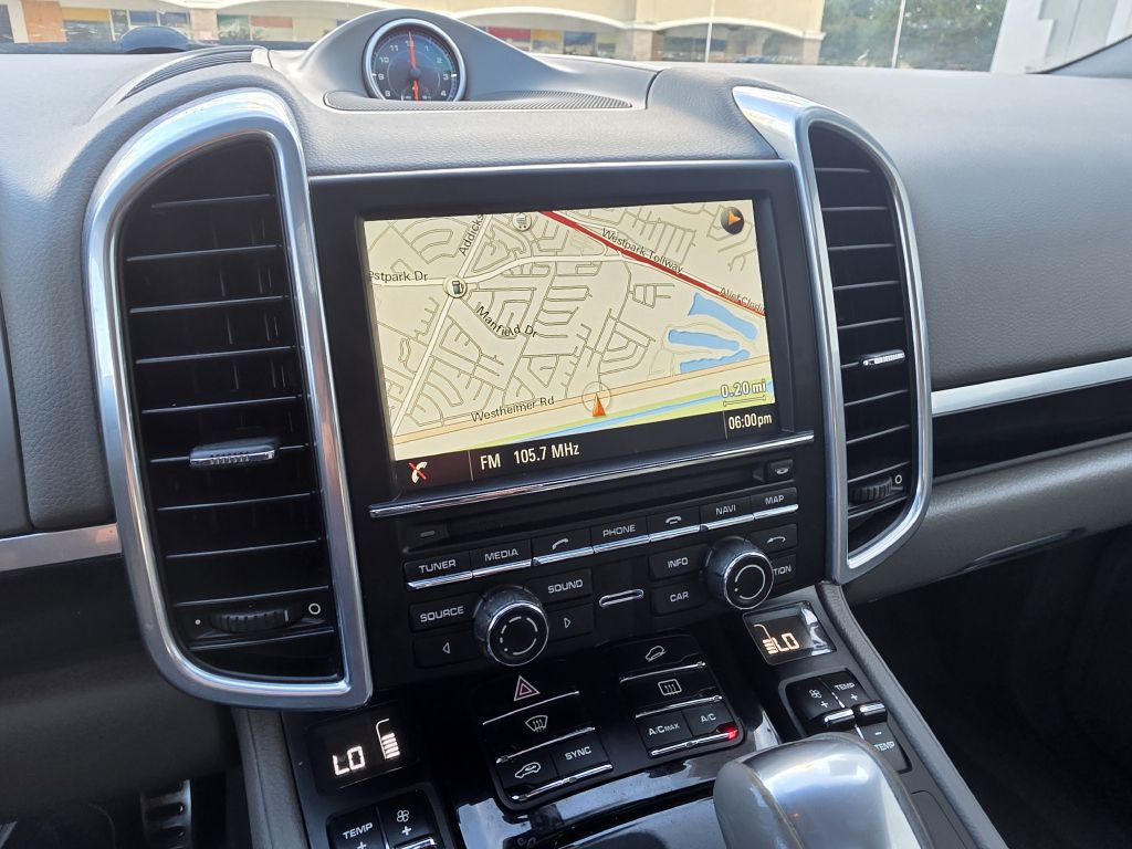 2014 Porsche Cayenne Image 27