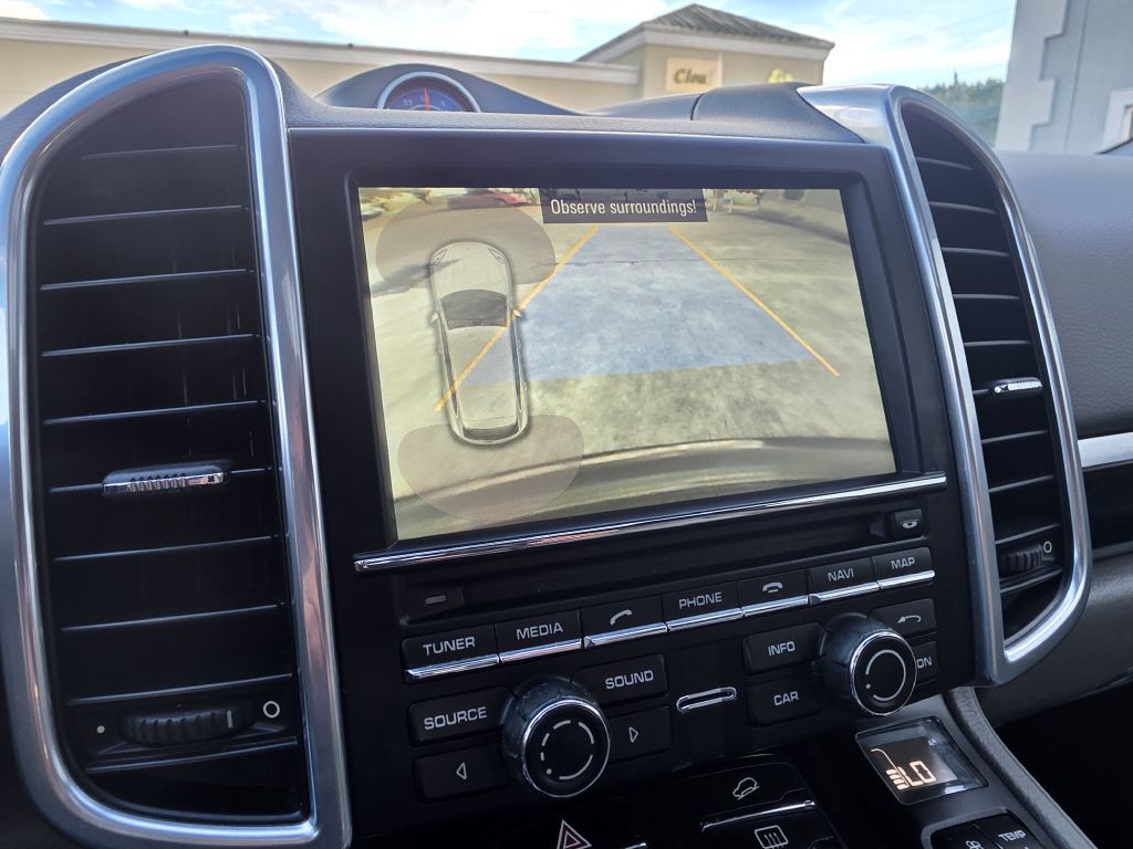 2014 Porsche Cayenne Image 28