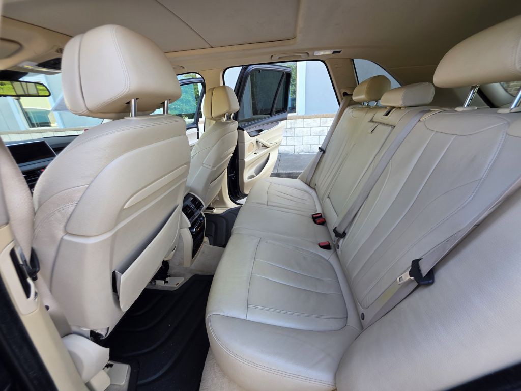 2015 BMW X5 Image 16