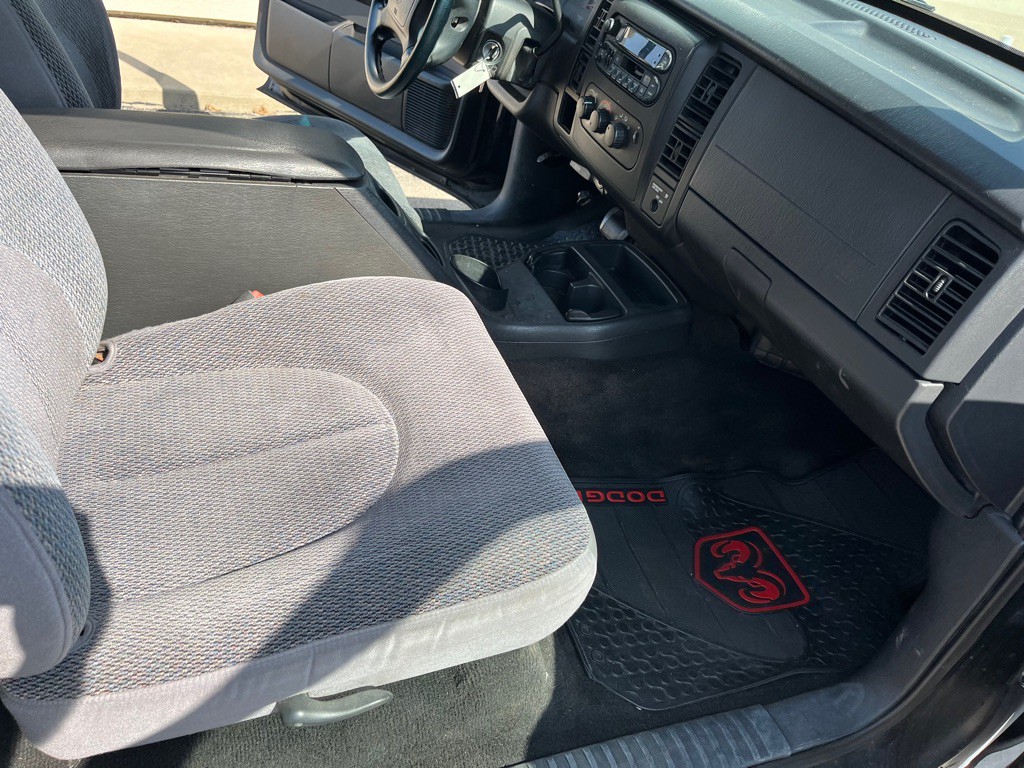 2002 Dodge Dakota Image 16