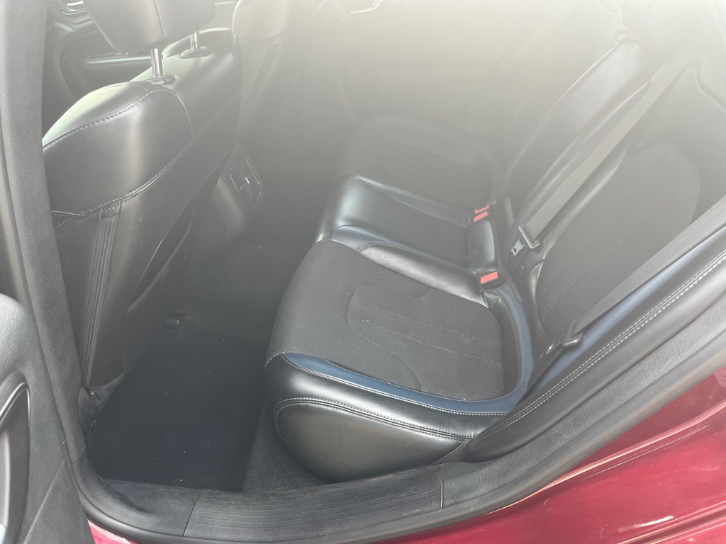 2016 Chrysler 200 Image 15