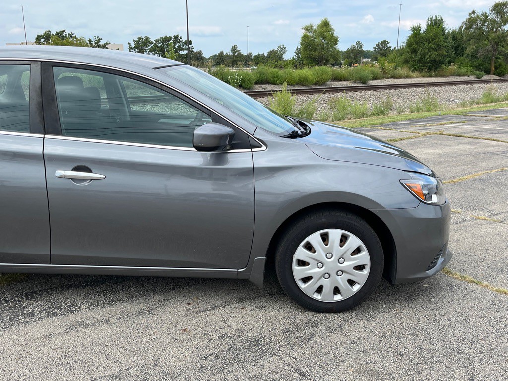 2017 Nissan Sentra Image 4