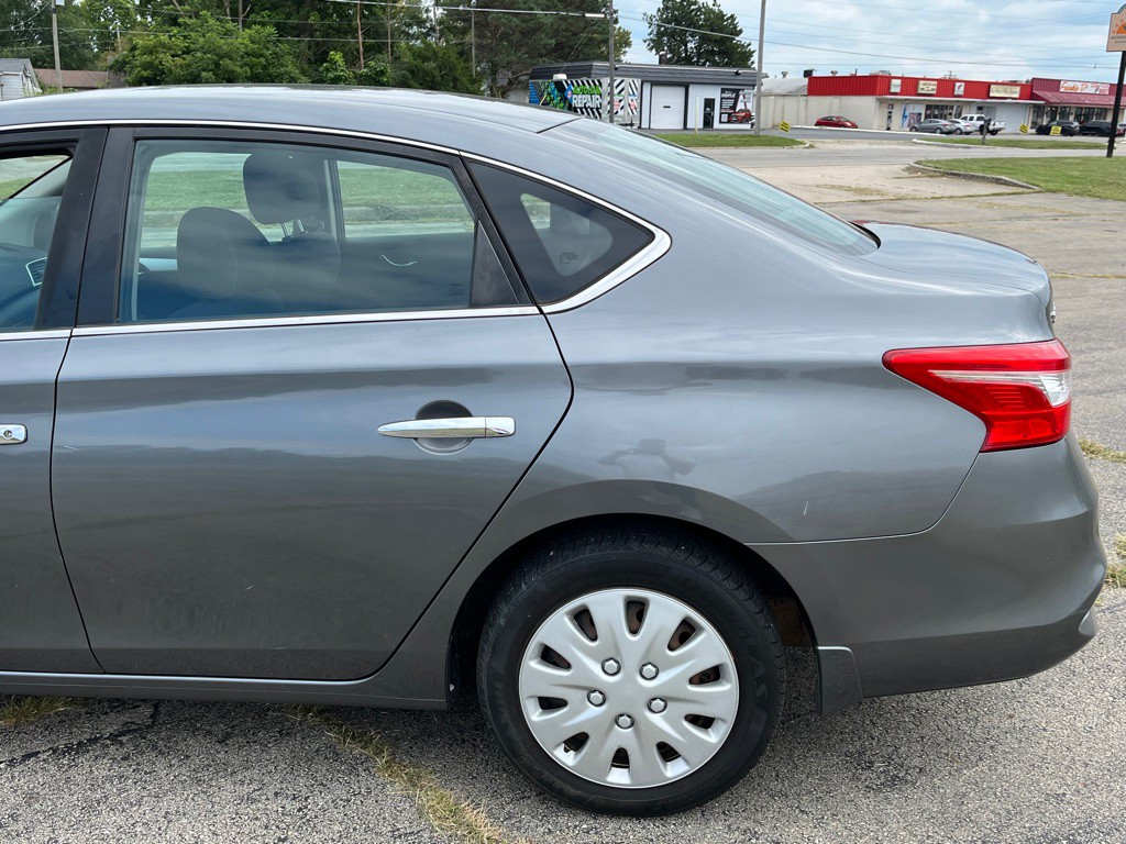 2017 Nissan Sentra Image 9