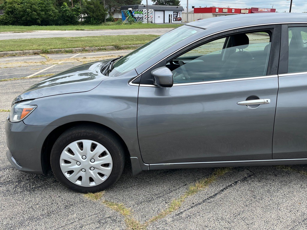 2017 Nissan Sentra Image 10