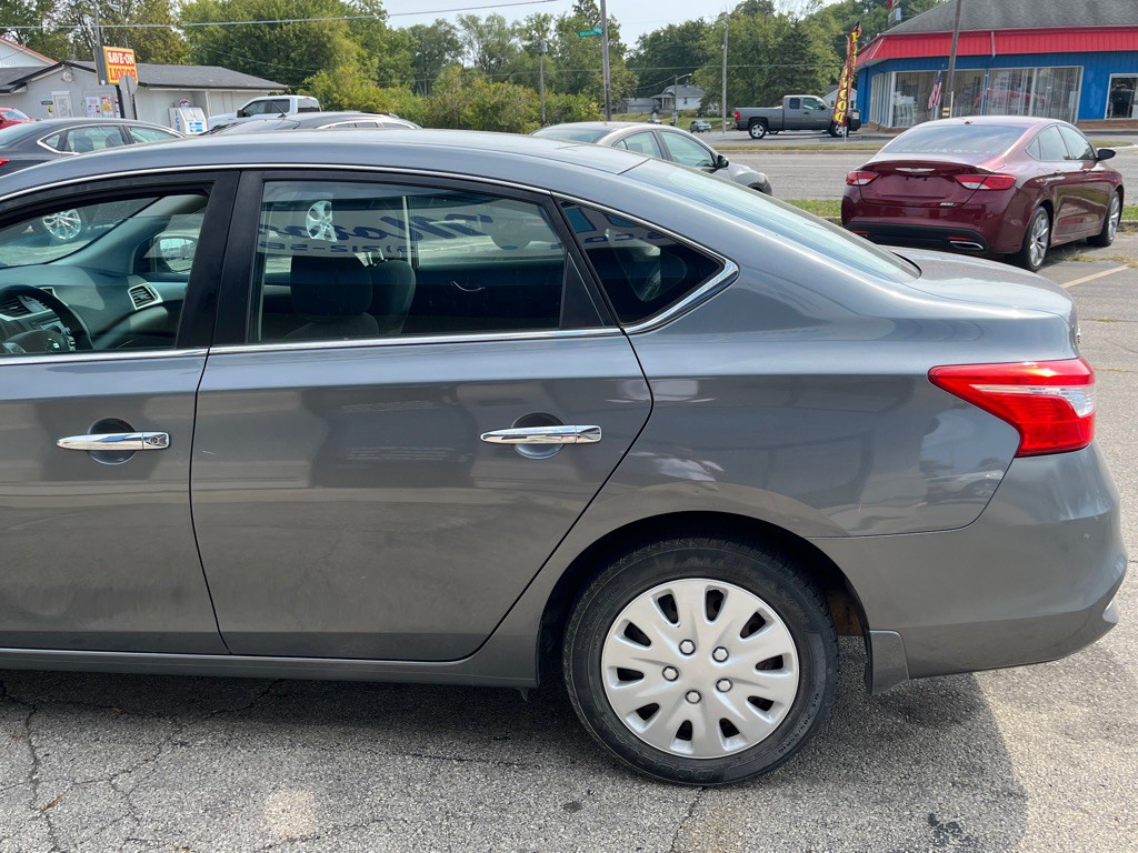 2017 Nissan Sentra Image 5
