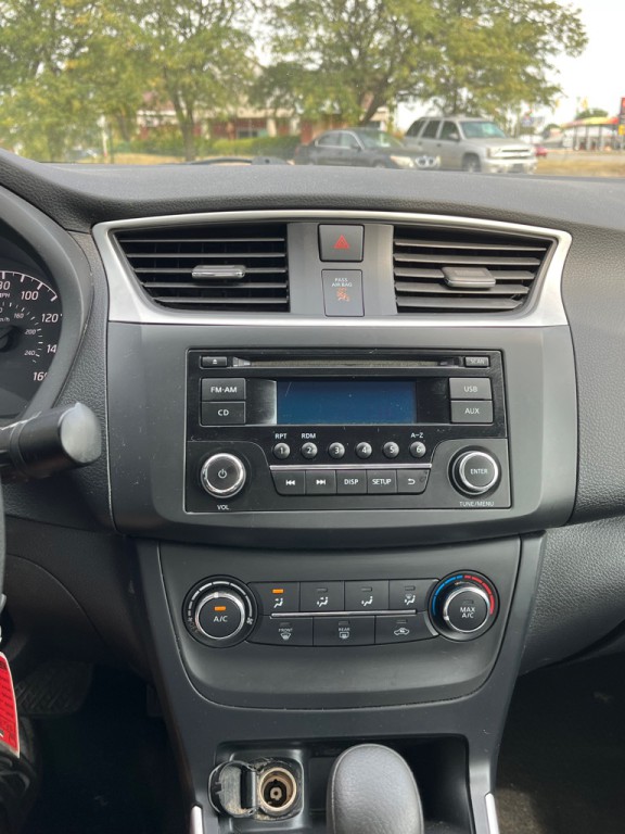 2017 Nissan Sentra Image 12