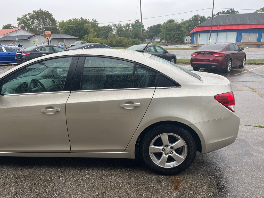 2014 Chevrolet Cruze Image 5