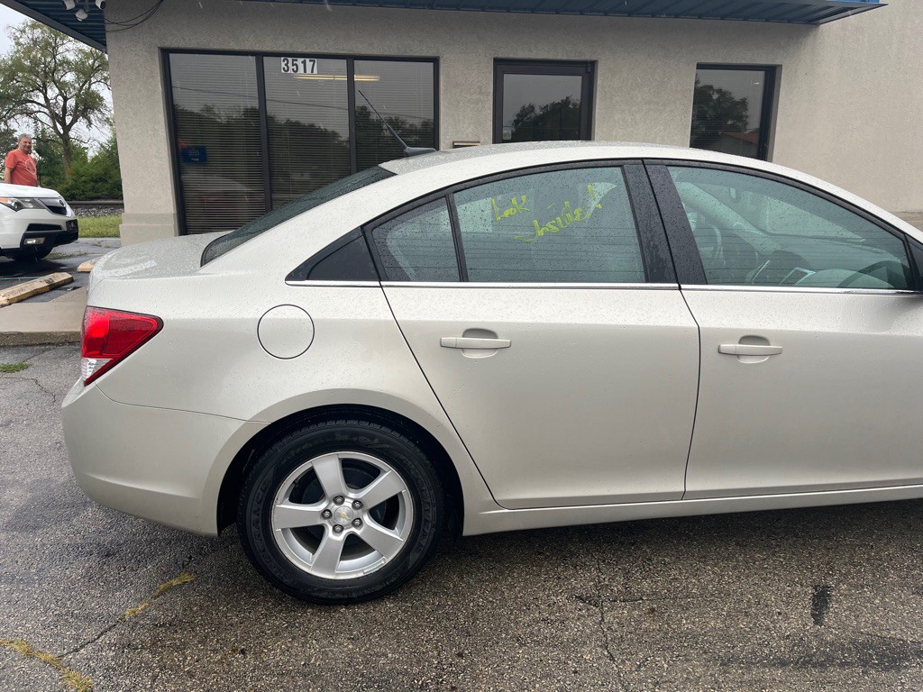 2014 Chevrolet Cruze Image 9