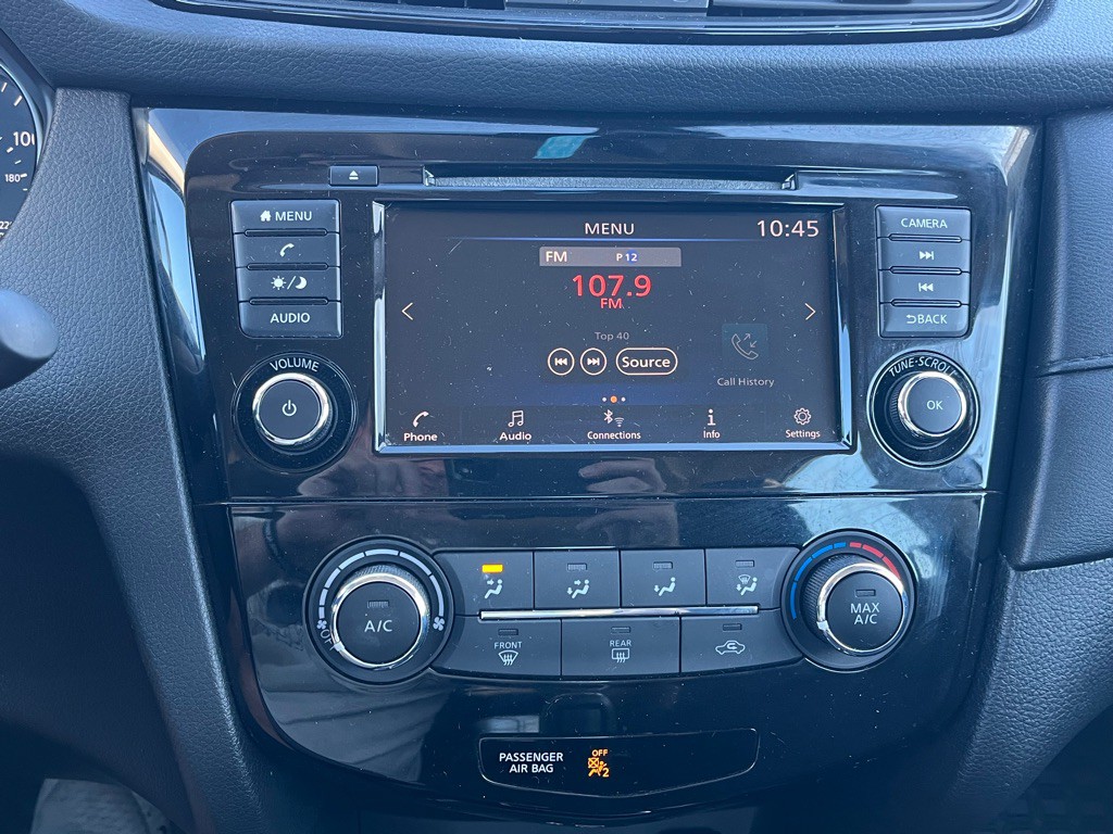 2019 Nissan Rogue Image 12
