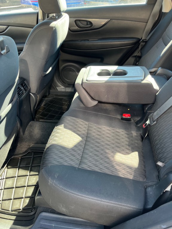 2019 Nissan Rogue Image 15