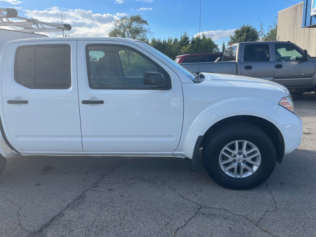 2015 Nissan Frontier Image 4