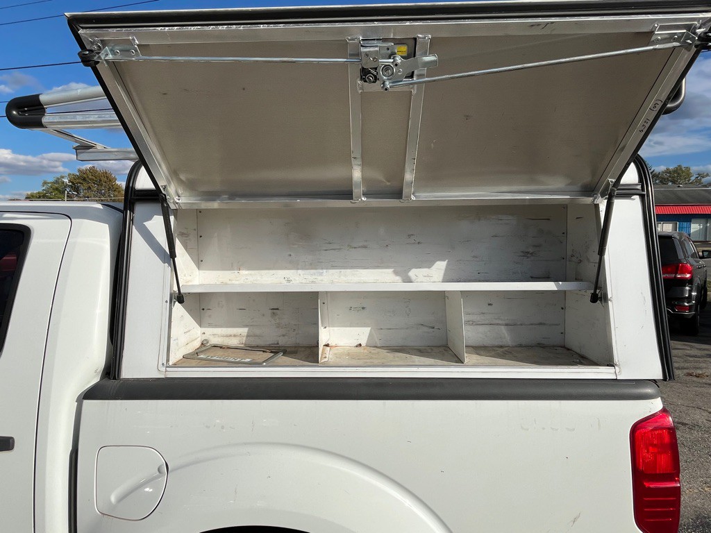 2015 Nissan Frontier Image 20
