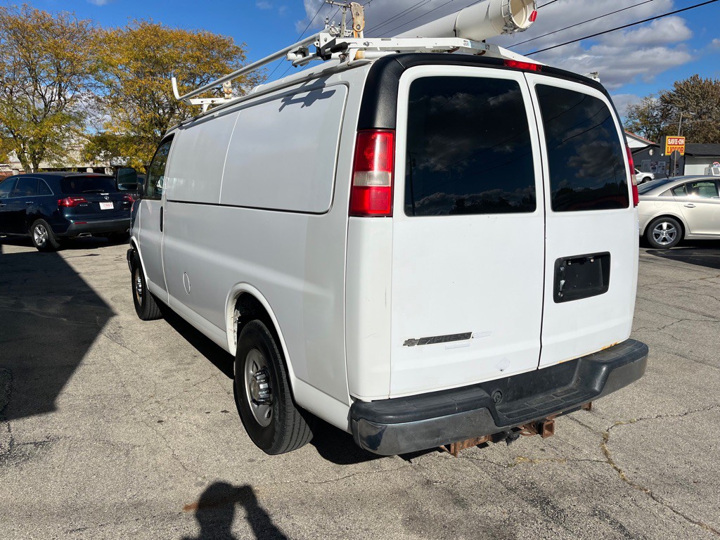 2013 Chevrolet Express Image 6
