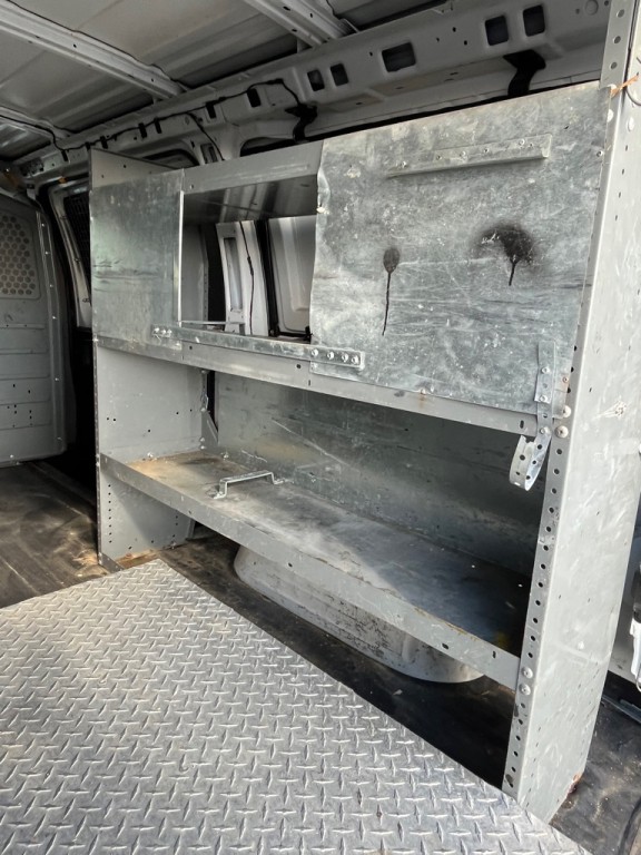 2013 Chevrolet Express Image 19