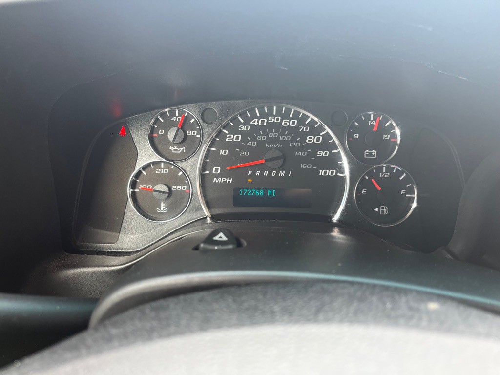 2016 Chevrolet Express Image 11