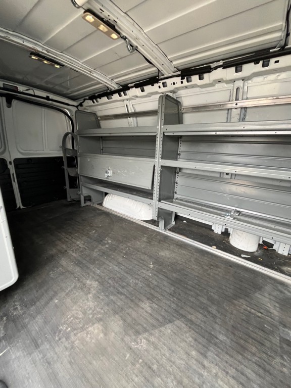 2016 Chevrolet Express Image 16