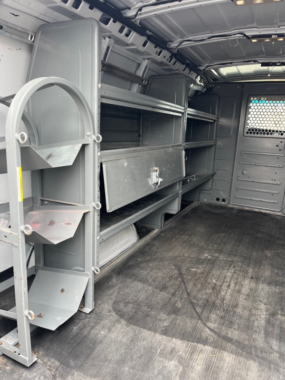 2016 Chevrolet Express Image 19