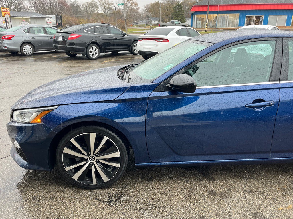 2020 Nissan Altima Image 4