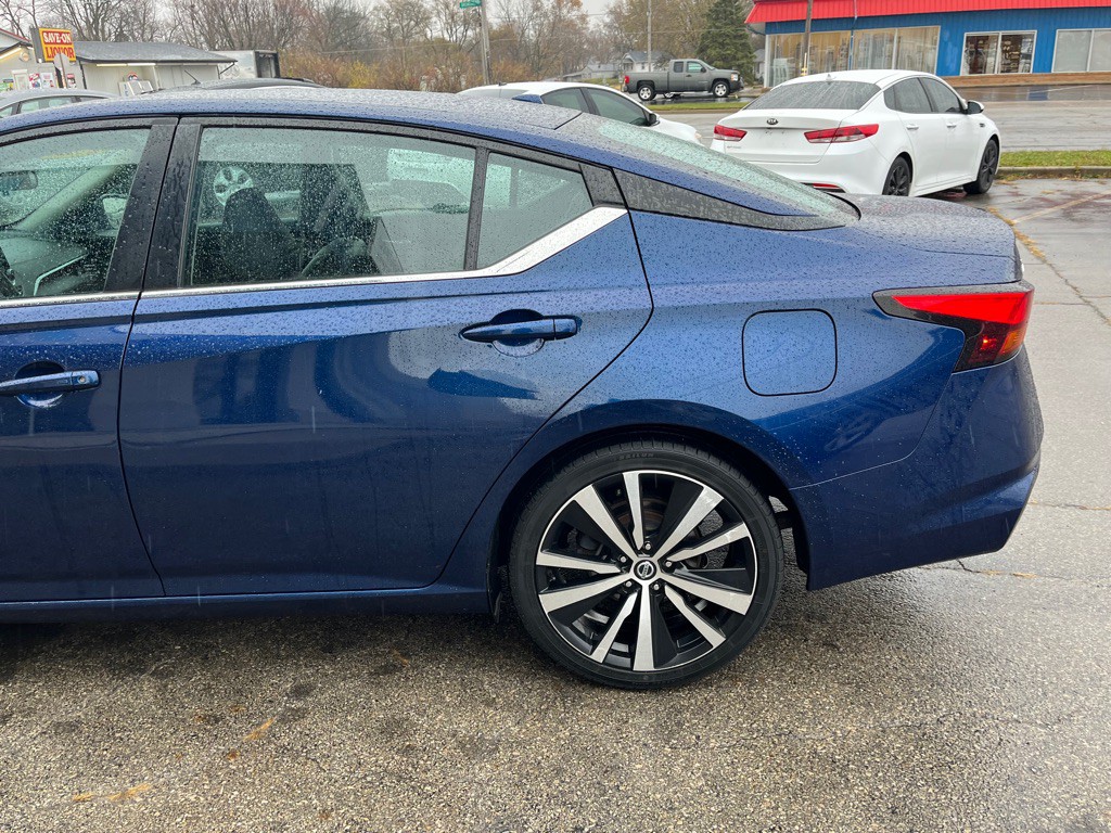 2020 Nissan Altima Image 5