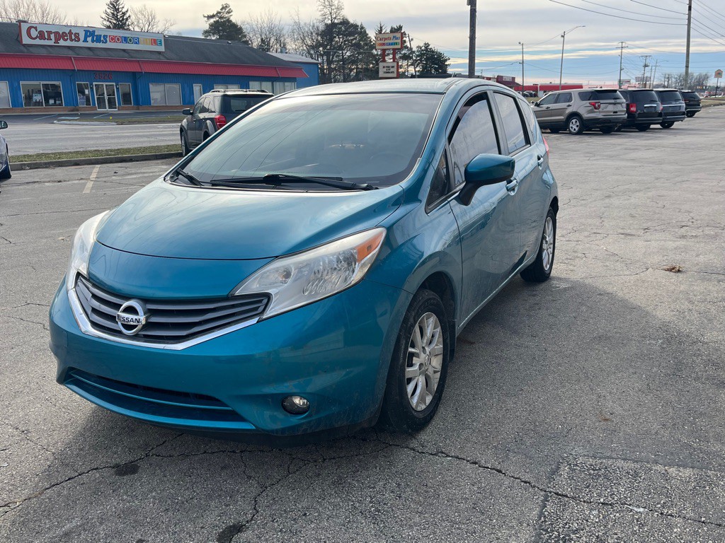 2015 Nissan Versa Image 3