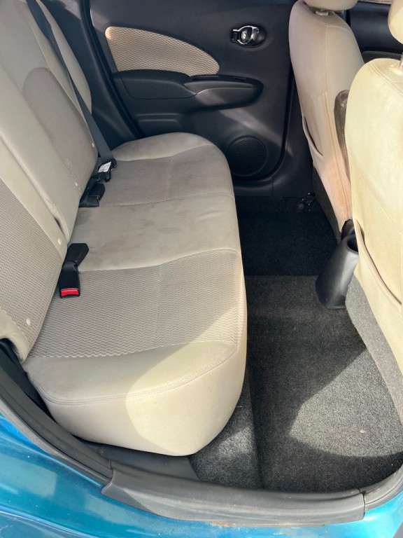 2015 Nissan Versa Image 17