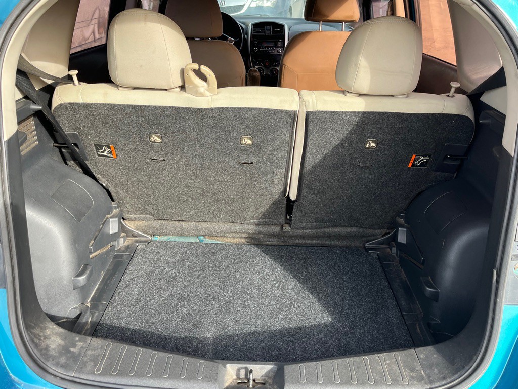 2015 Nissan Versa Image 18